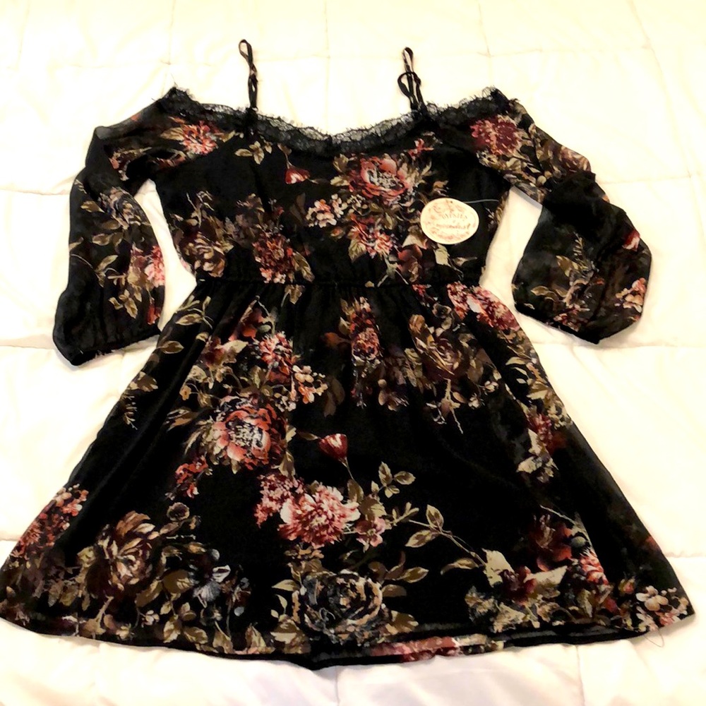 Gypsies&Moondust short black floral dress